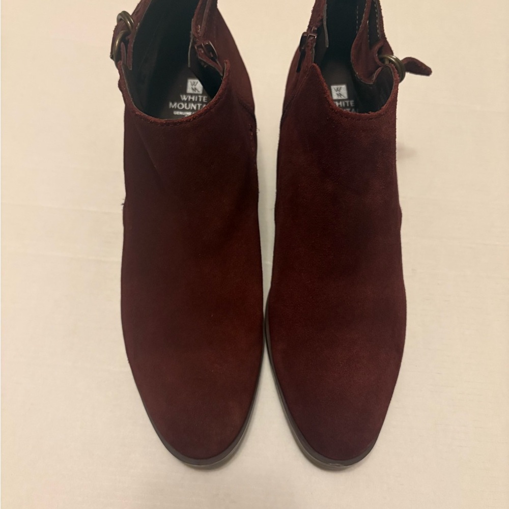 White Mountain Women's Deep Red Ankle Booties